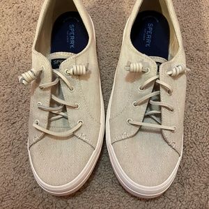 Brand new Speery shoes Size 11